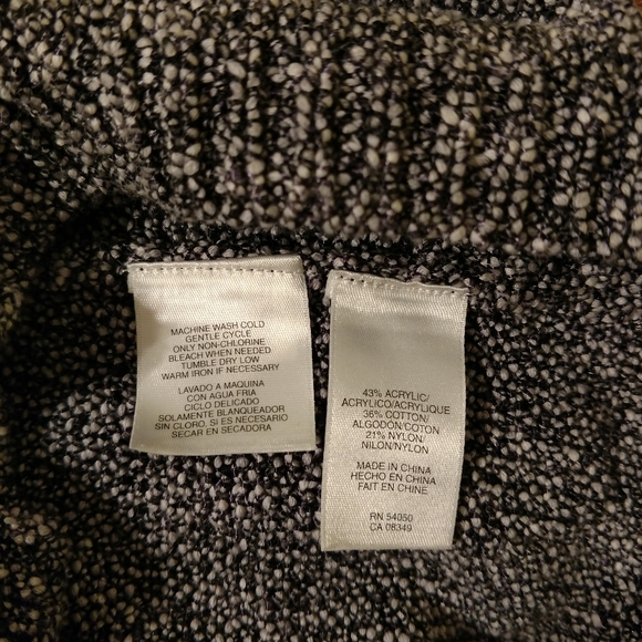 JONES NEW YORK Heavy knit cardigan sweater. - Picture 5 of 7